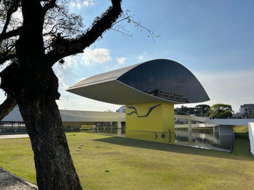 Curitiba - Museu do Olho museu oscar niemeyer